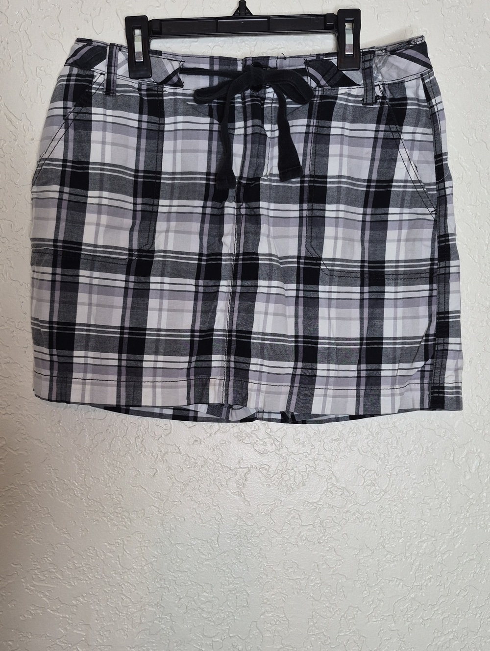 St. John's Bay Plaid Skort Size 10
